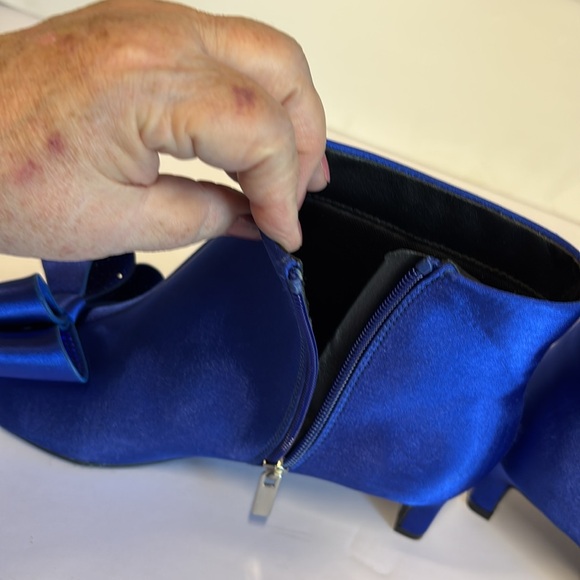 Est. 1946 Blue Bow Pointed Dressy Ankle Boots - Picture 9 of 14